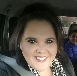 Meet your Posher, Rhiannon